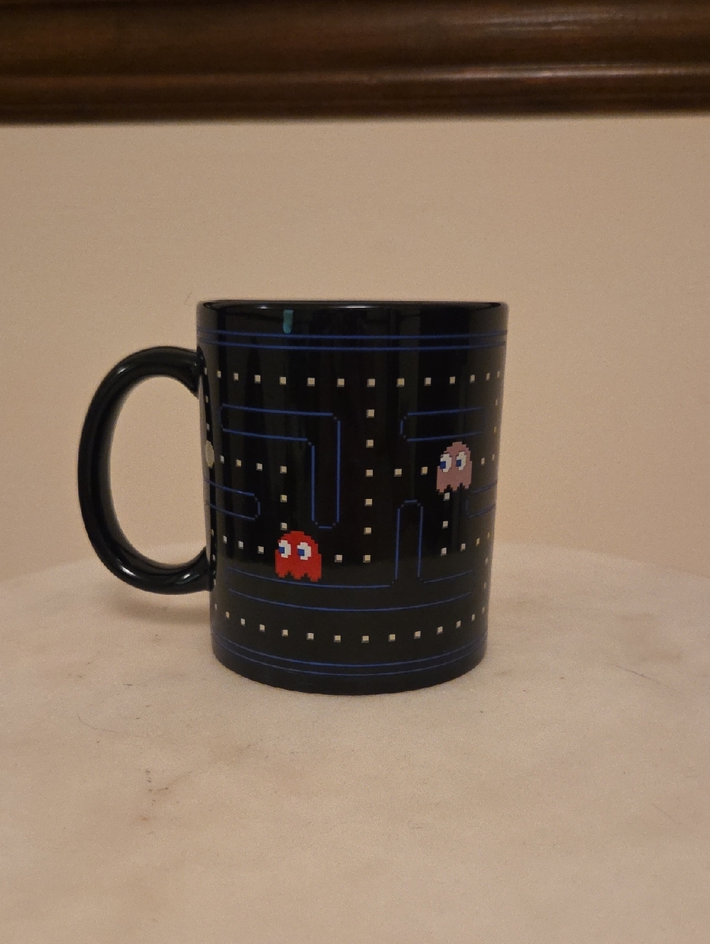 Bioworld Black Pac-Man Mug with Blue Maze and Red/Pink Ghosts